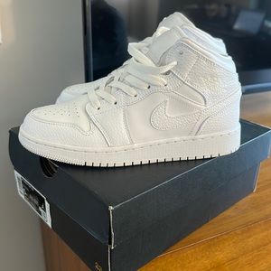 Air Jordan 1 MID (GS)